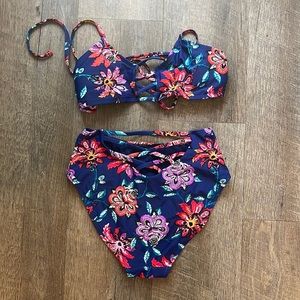 High waisted bikini